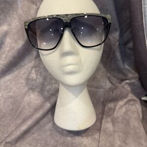 Laura Biagiotti sunglasses Black‎ gray Marble vintage